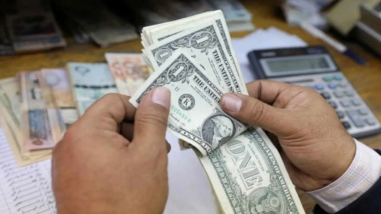 سعر الدولار اليوم مقابل الجنيه المصري في البنوك: ماذا يحدث؟